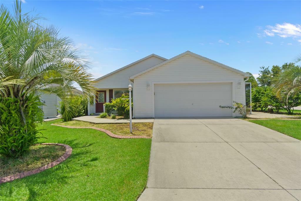 Property Photo:  2202 Hopespring Loop  FL 32162 