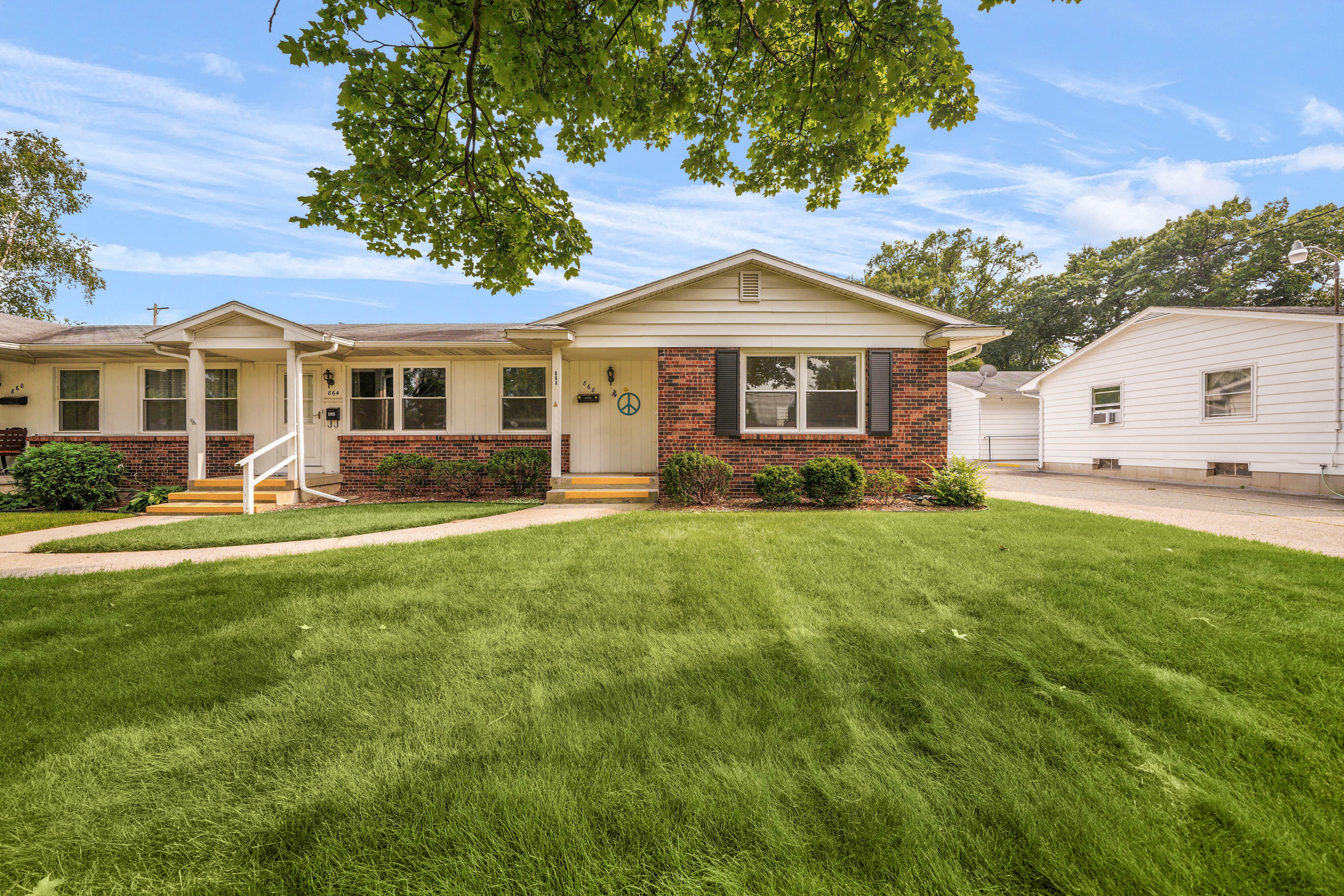 Property Photo:  868 Belfield Street SW  MI 49509 