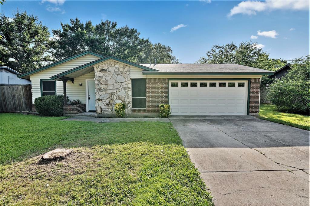 Property Photo:  3329 Valley View Road  TX 76209 