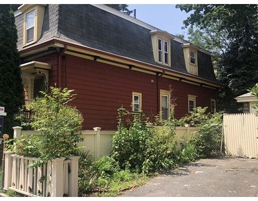 Property Photo: 183 Chestnut Ave MA 02130