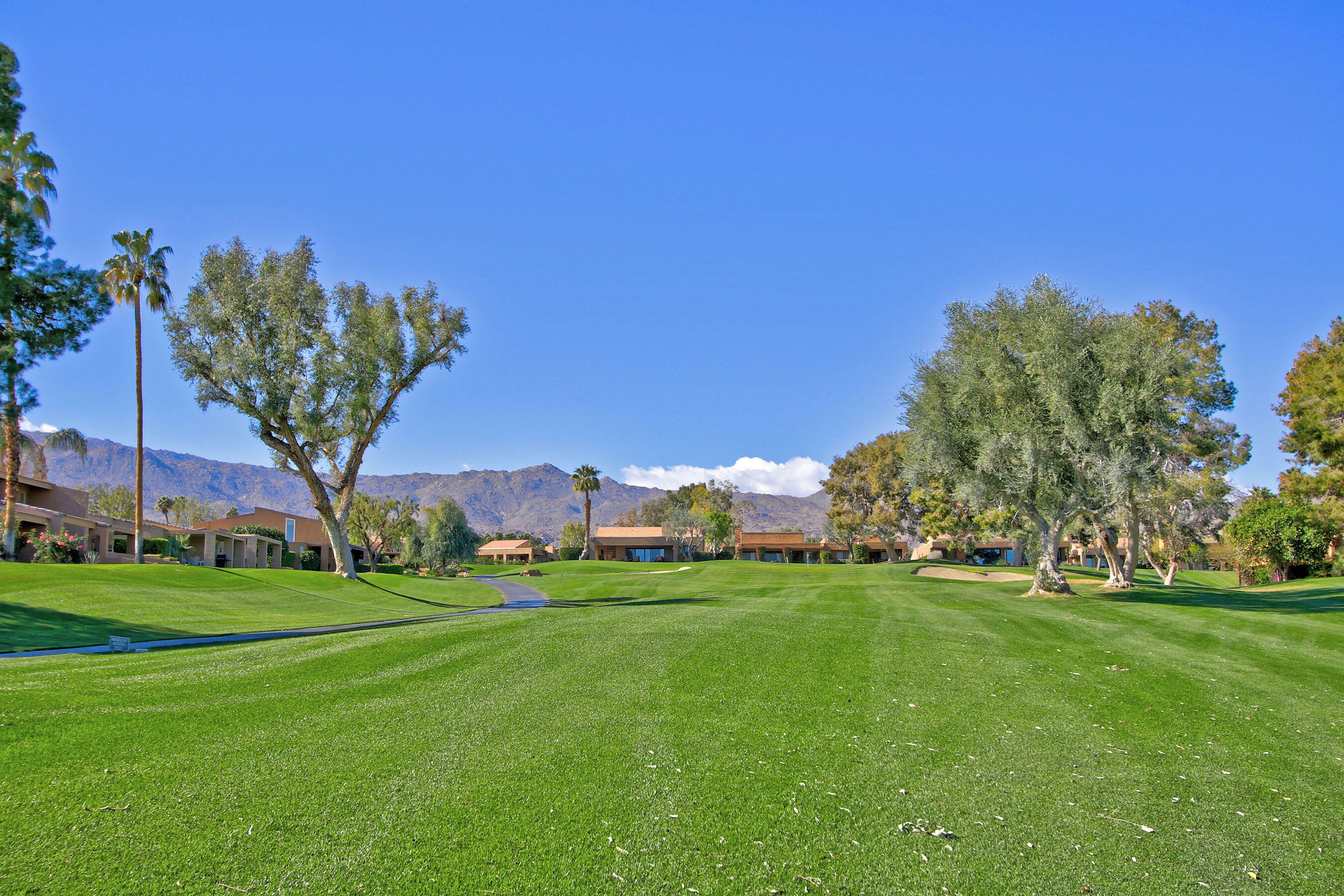 Property Photo: 73359 Oriole Court CA 92260