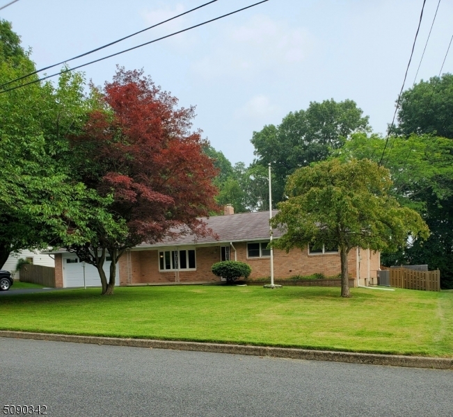 Property Photo:  10 Oak Ridge Rd  NJ 07882 