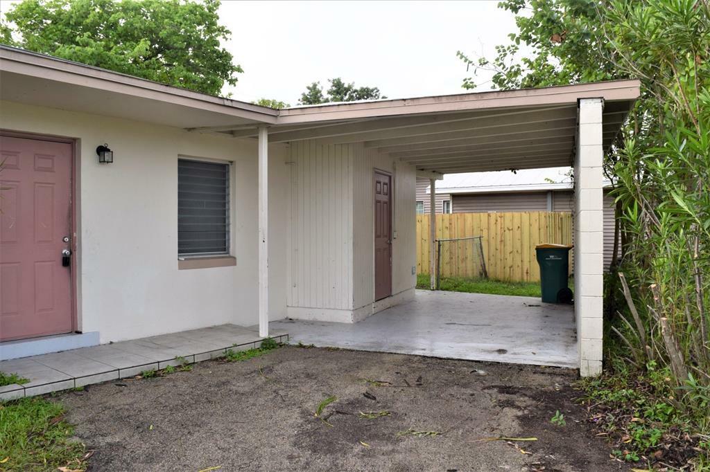 Property Photo:  2509 Starlite Lane  FL 33952 