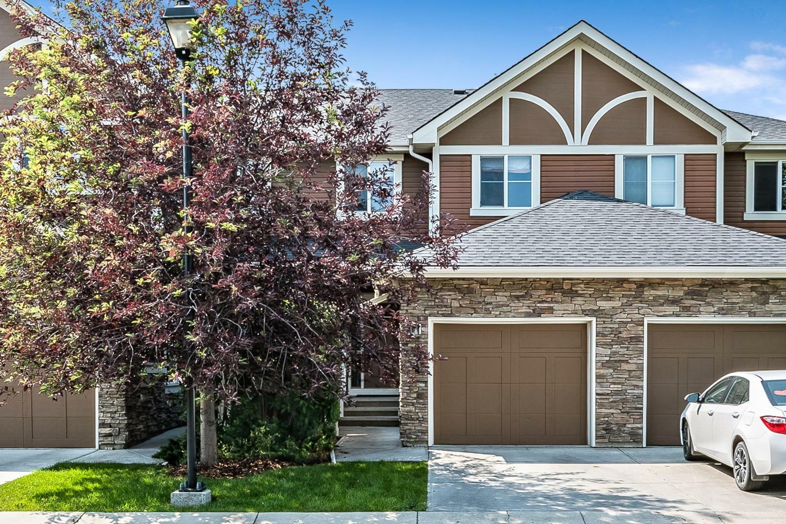 Property Photo: 4, 351 Monteith Drive SE 4 AB T1V 0E9