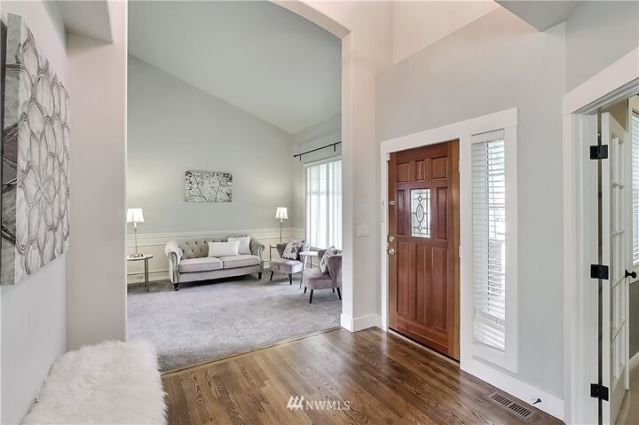 Property Photo: 8806 182nd Street E WA 98375