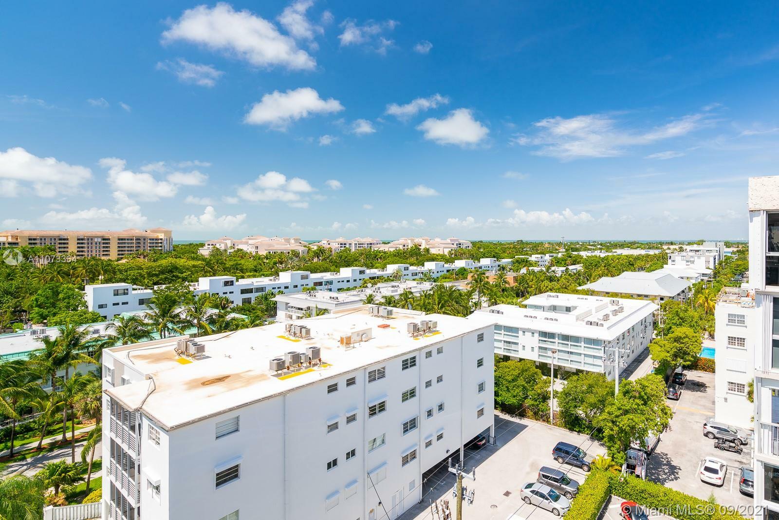 Property Photo: 550 Ocean Dr 9G FL 33149
