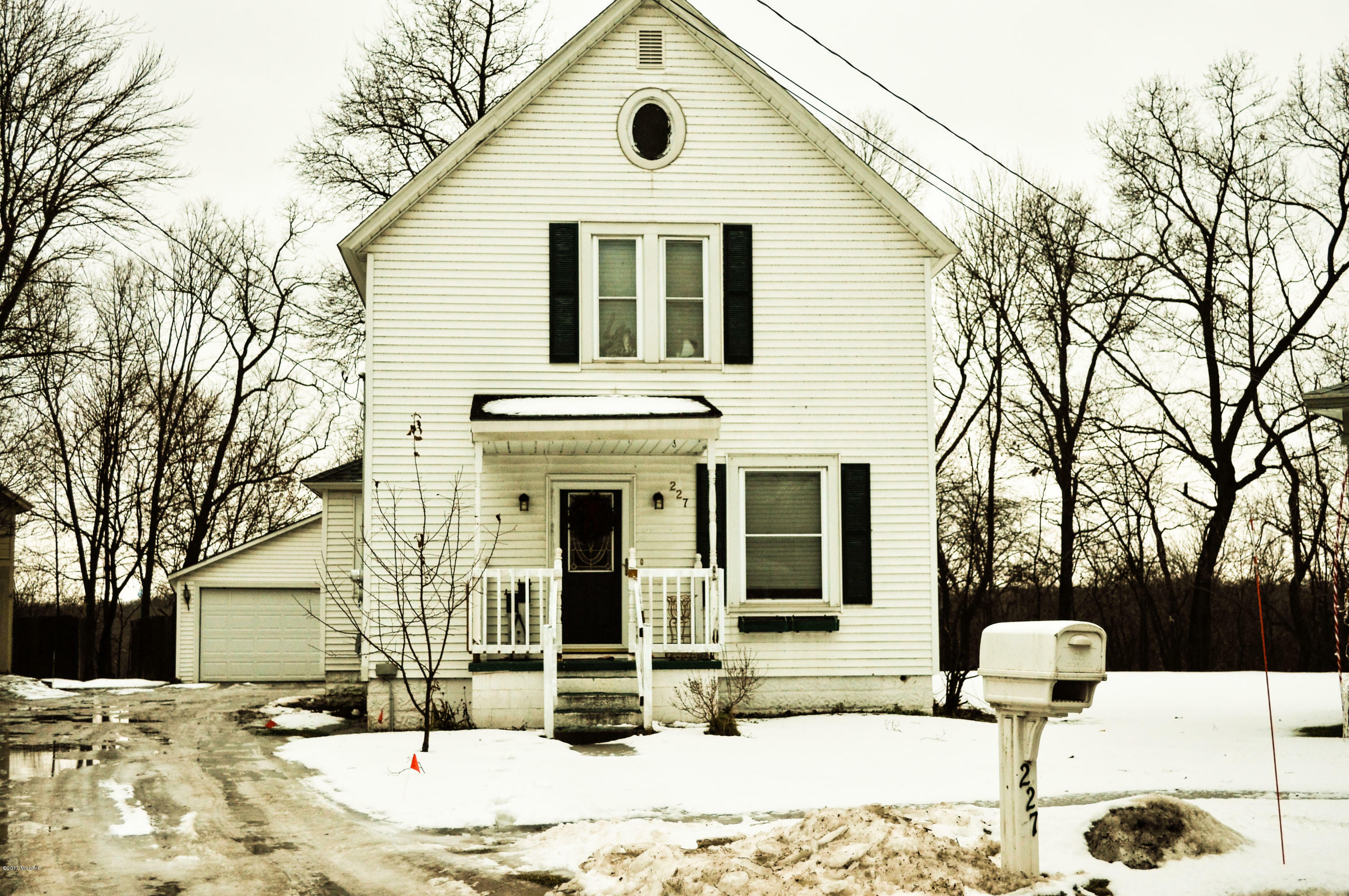 Property Photo: 227 Bond Street MI 49010