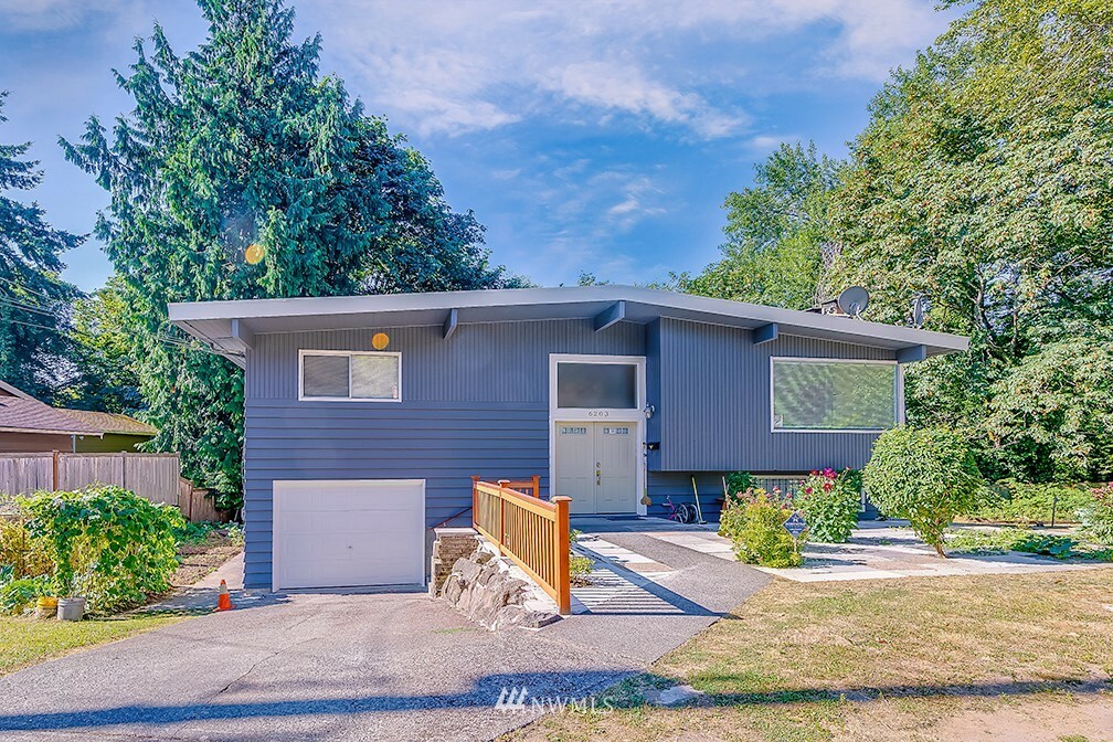 Property Photo:  6203 S Fountain Street  WA 98178 