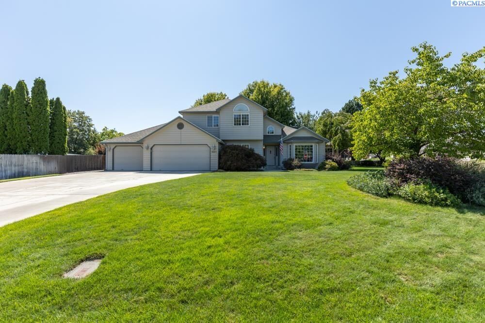 Property Photo: 1501 Adair Dr WA 99352