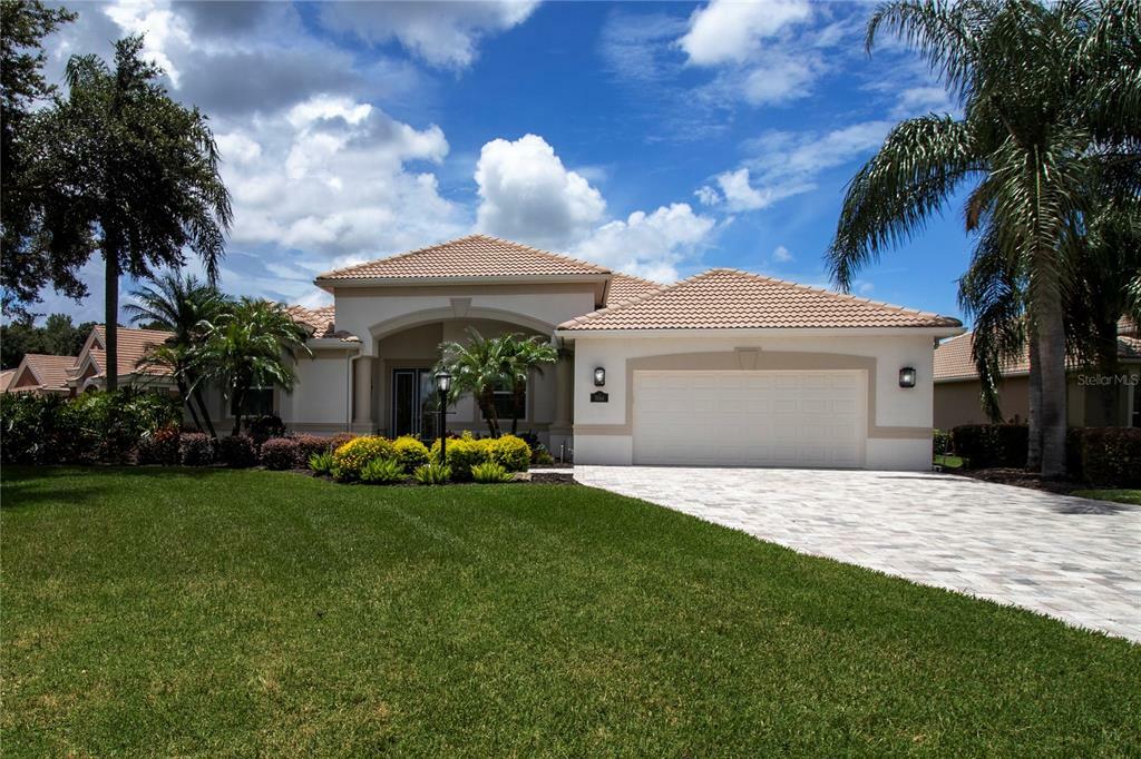 Property Photo:  7044 Treymore Court  FL 34243 