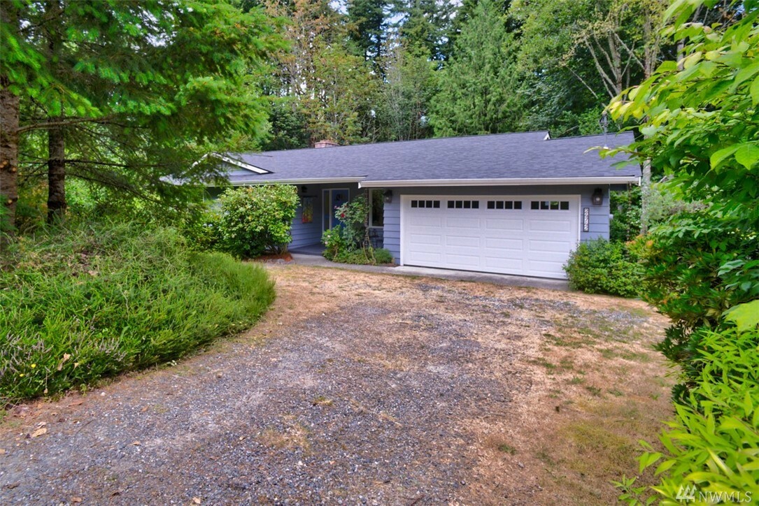 Property Photo:  24742 SE 28th Place  WA 98075 