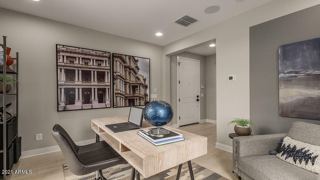 Property Photo: 10357 E Tupelo Avenue AZ 85212