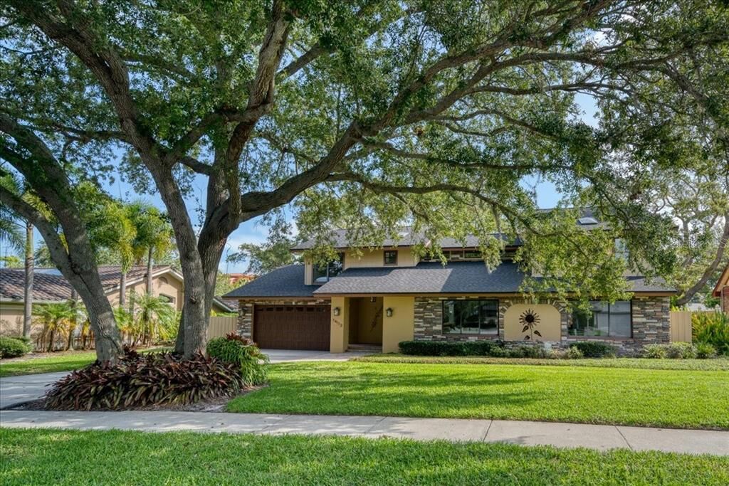 Property Photo:  14113 Harborwood Drive  FL 33774 