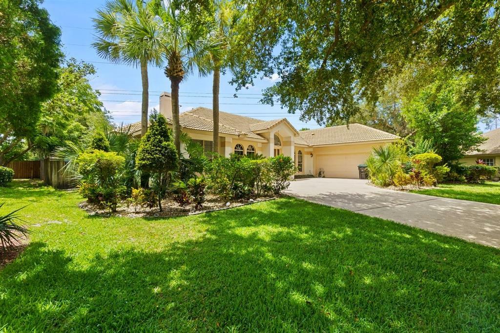 Property Photo:  5337 Foxshire Court  FL 32819 