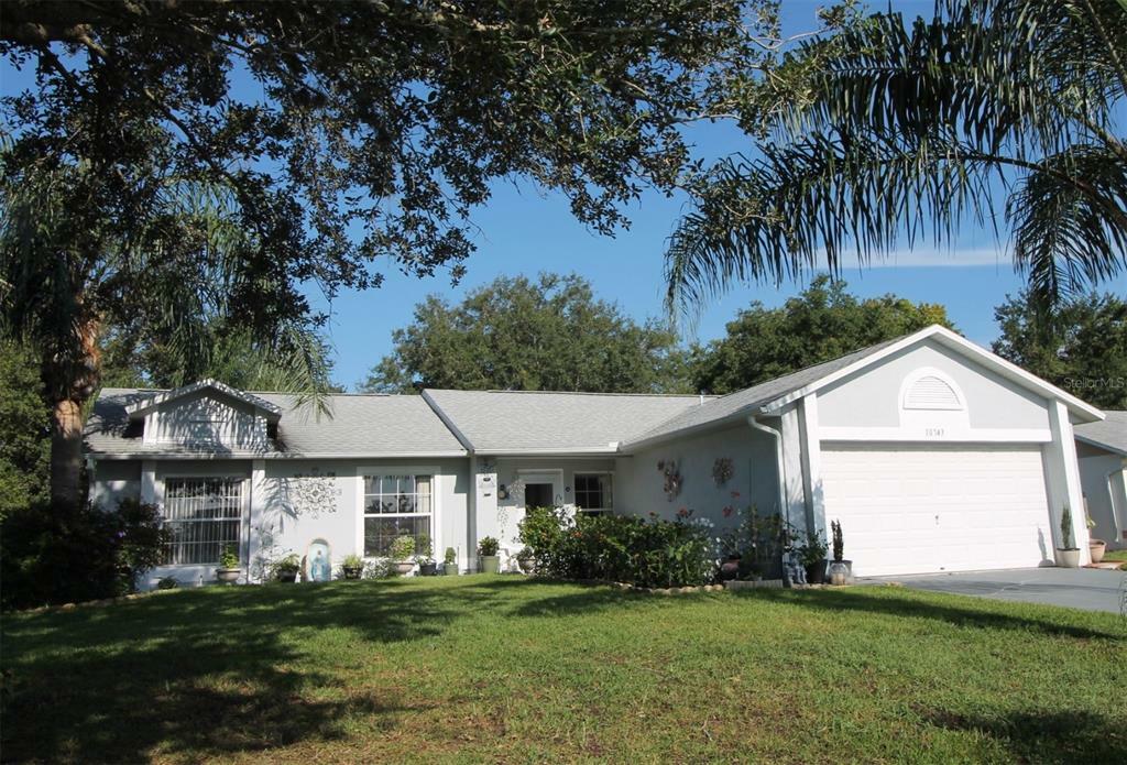 Property Photo:  10743 Aria Court  FL 34711 