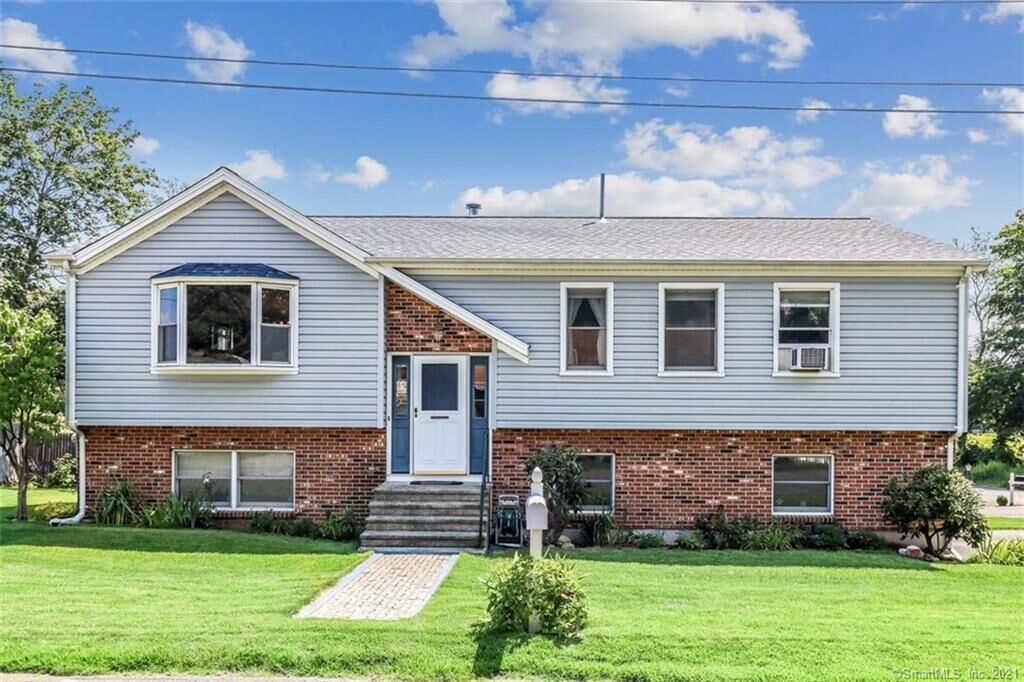 Property Photo:  46 Catlin Place  CT 06484 