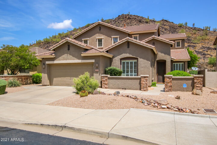 Property Photo: 5926 W Spur Drive AZ 85083