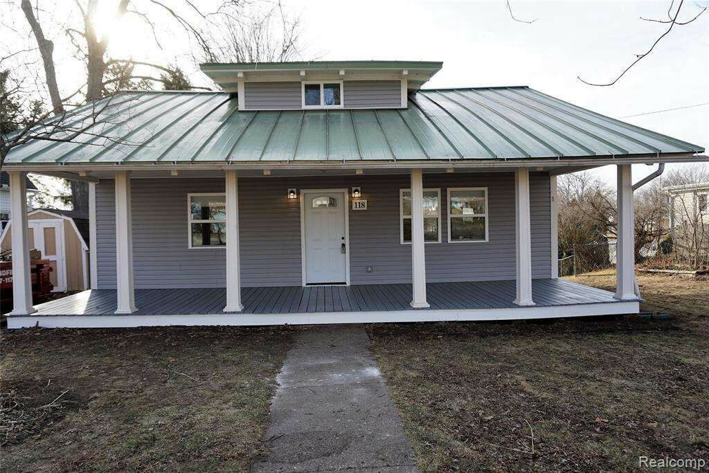 Property Photo:  118 N Talbot  MI 49220 