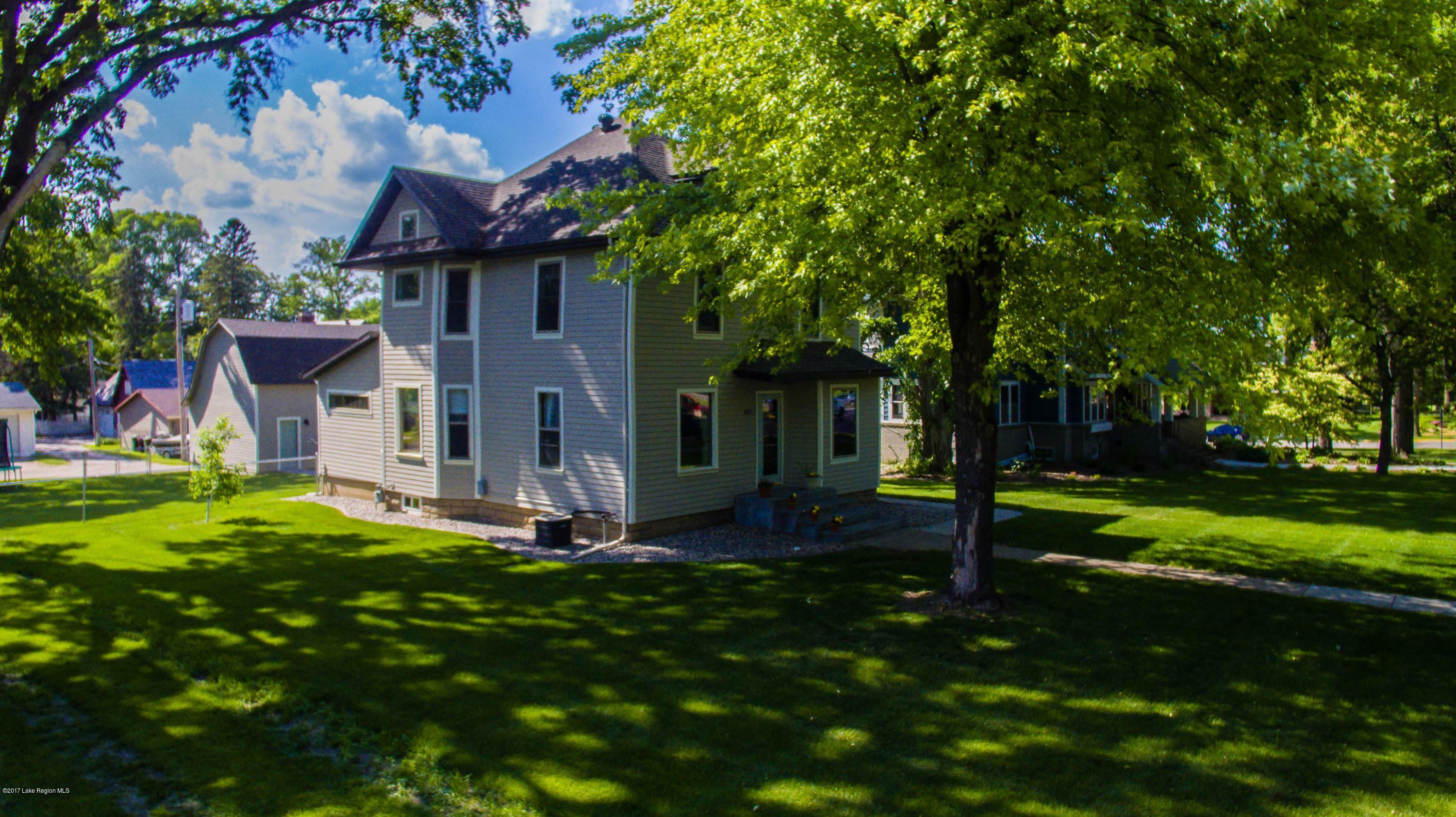 Property Photo: 612 S Union Avenue MN 56537