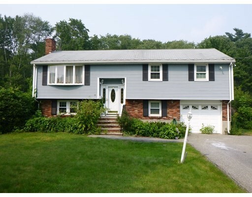 Property Photo: 39 Cresthaven MA 01803