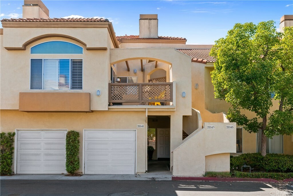 Property Photo: 28141 Via Fierro CA 92677