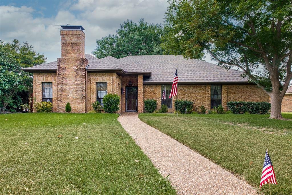 Property Photo:  702 Mount Vernon Drive  TX 75081 