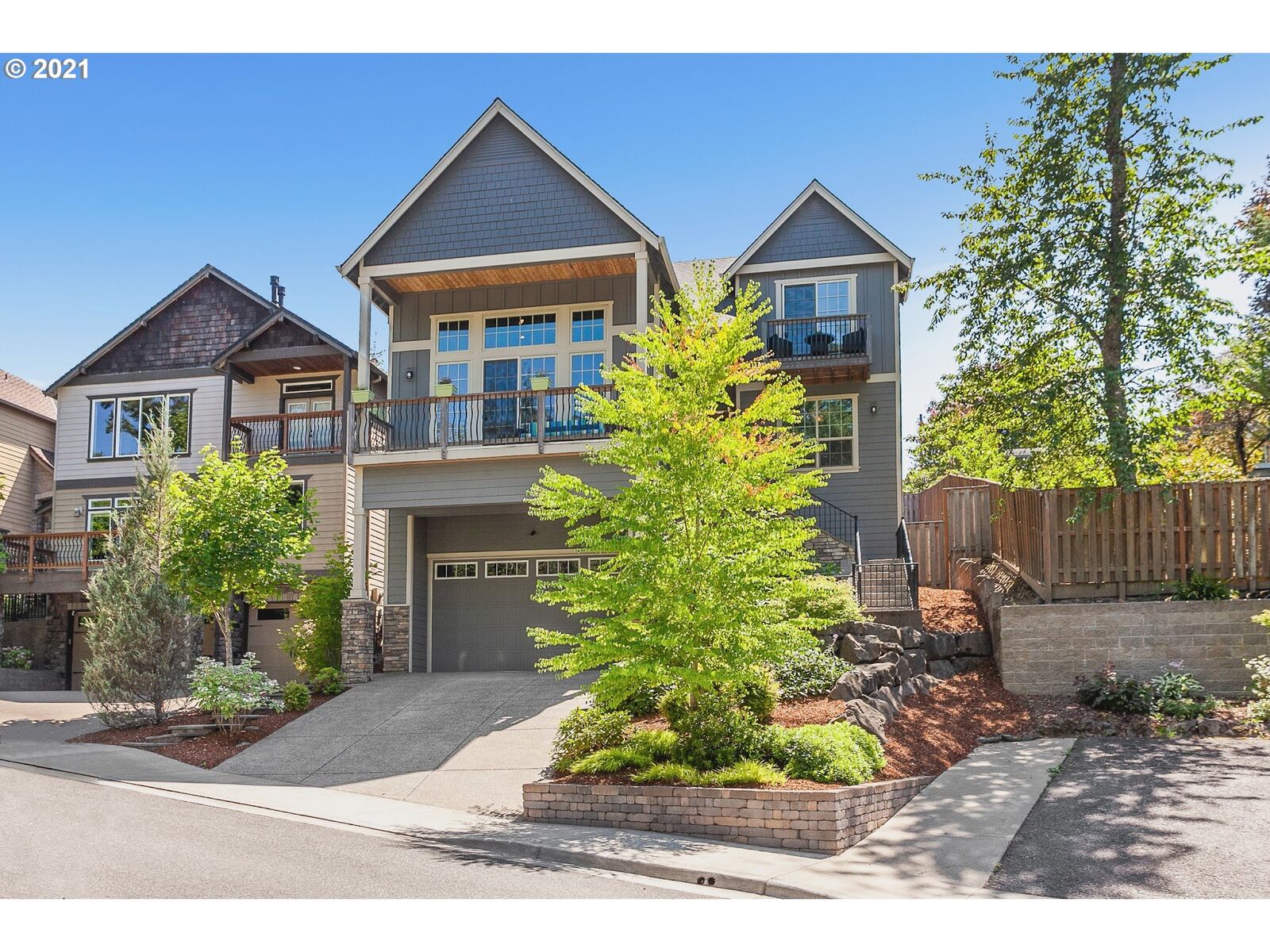 Property Photo:  10090 NW Crossing Dr  OR 97229 