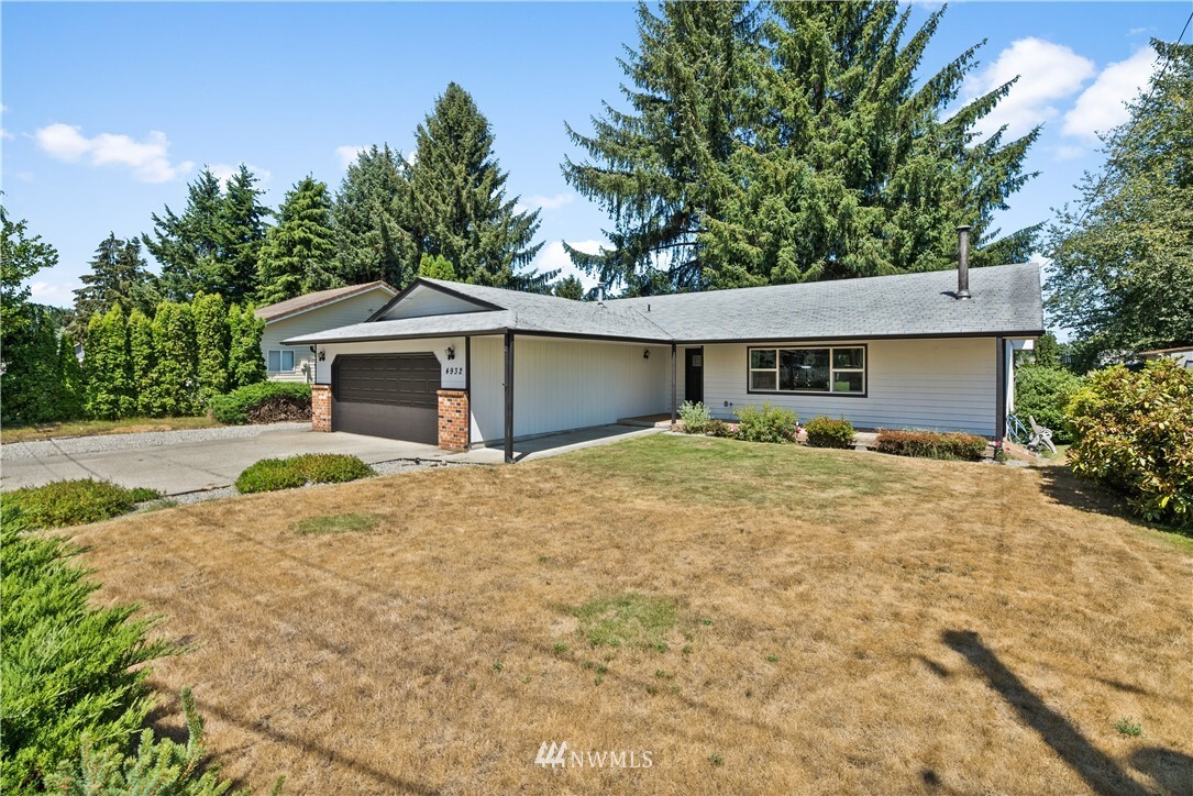 Property Photo: 4932 Oakmont Place SE WA 98513