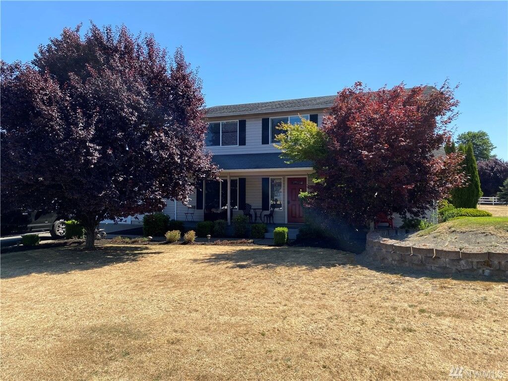 Property Photo: 102 Karen Ct WA 98532