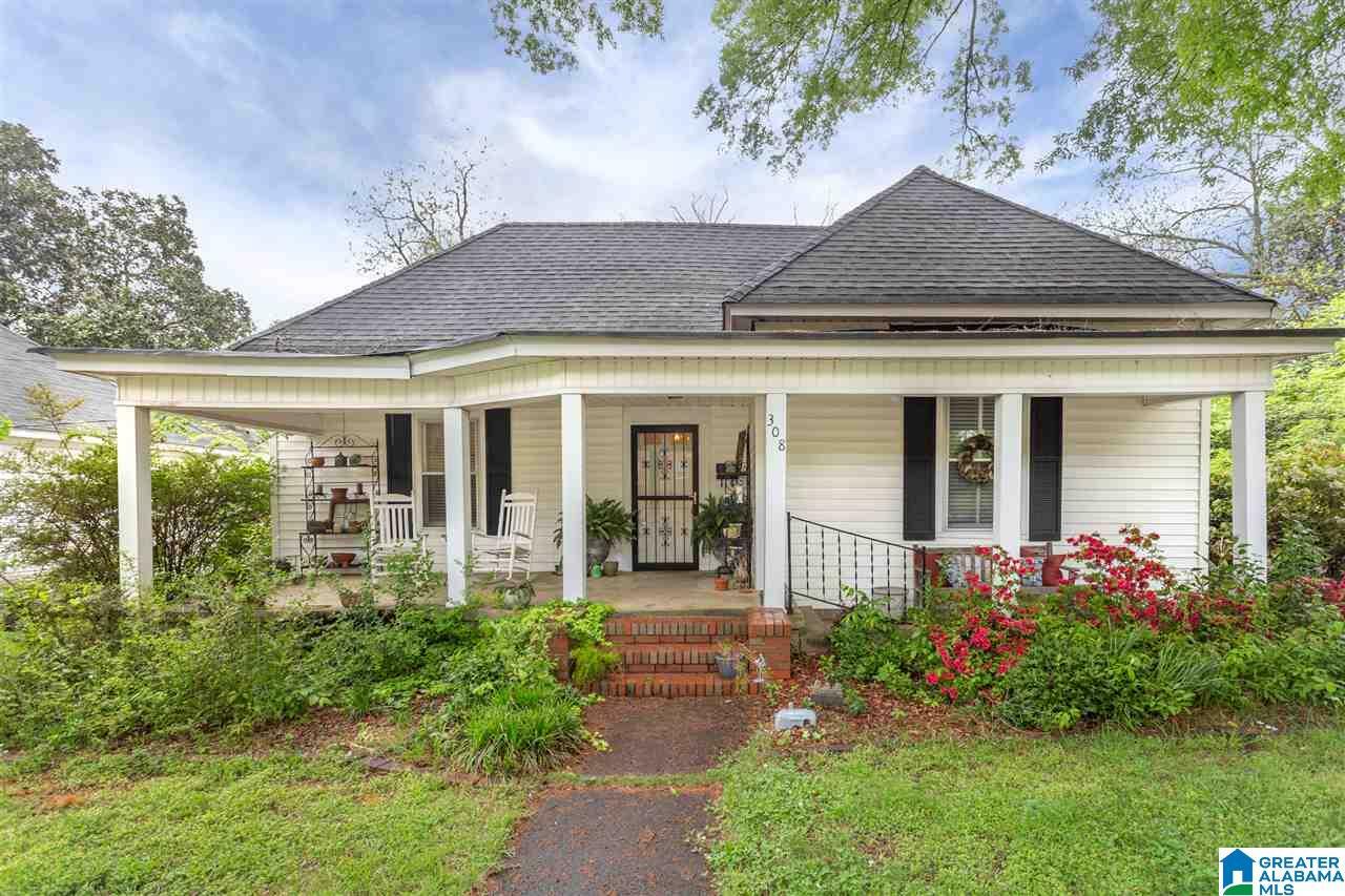 Property Photo:  308 2nd Avenue  AL 36265 