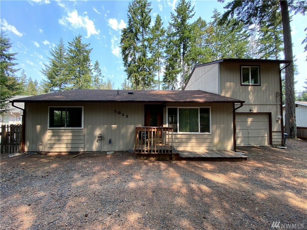 1511 E Saint Andrews Dr N  Shelton WA 98584 photo