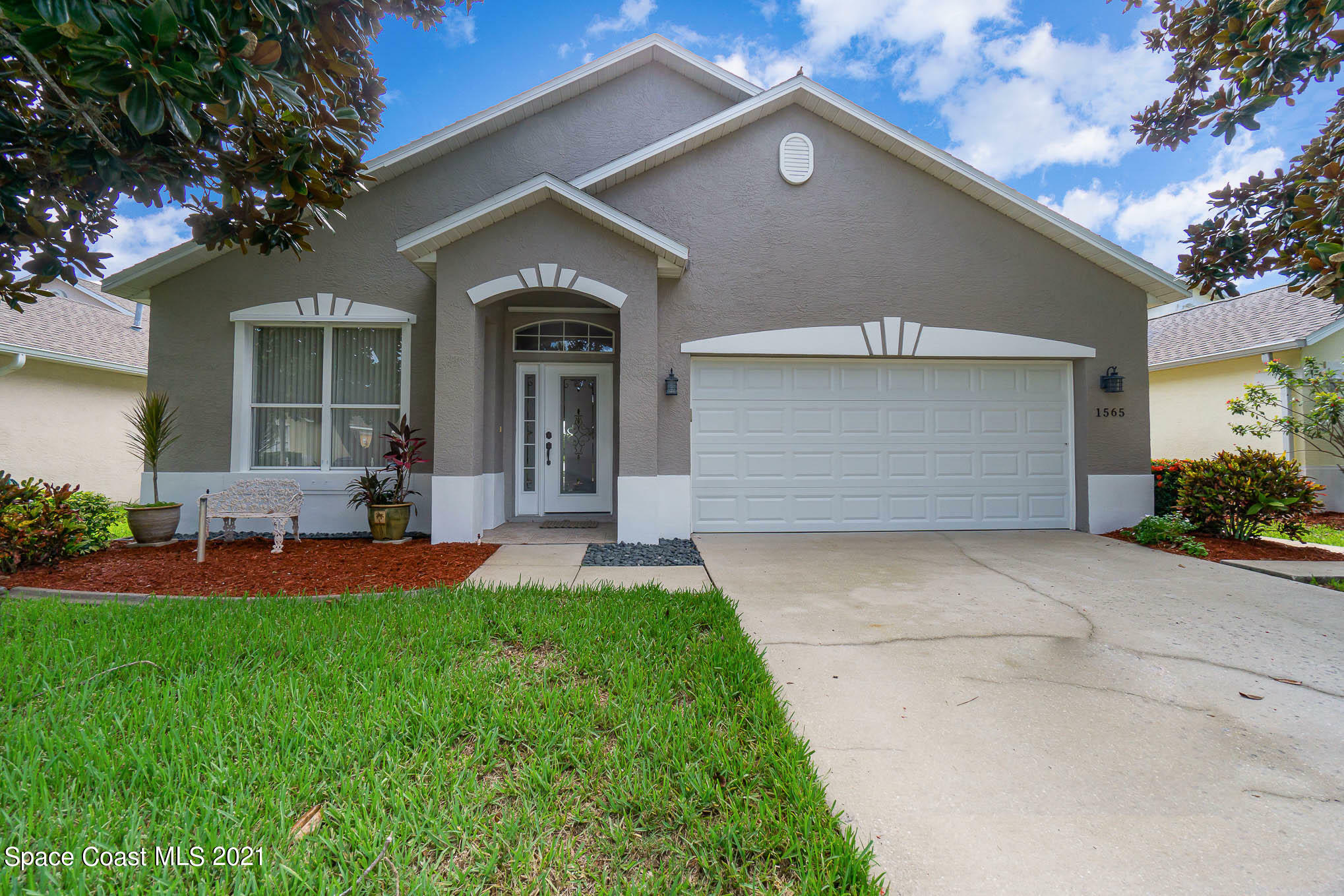 Property Photo:  1565 Ficus Point Drive  FL 32940 