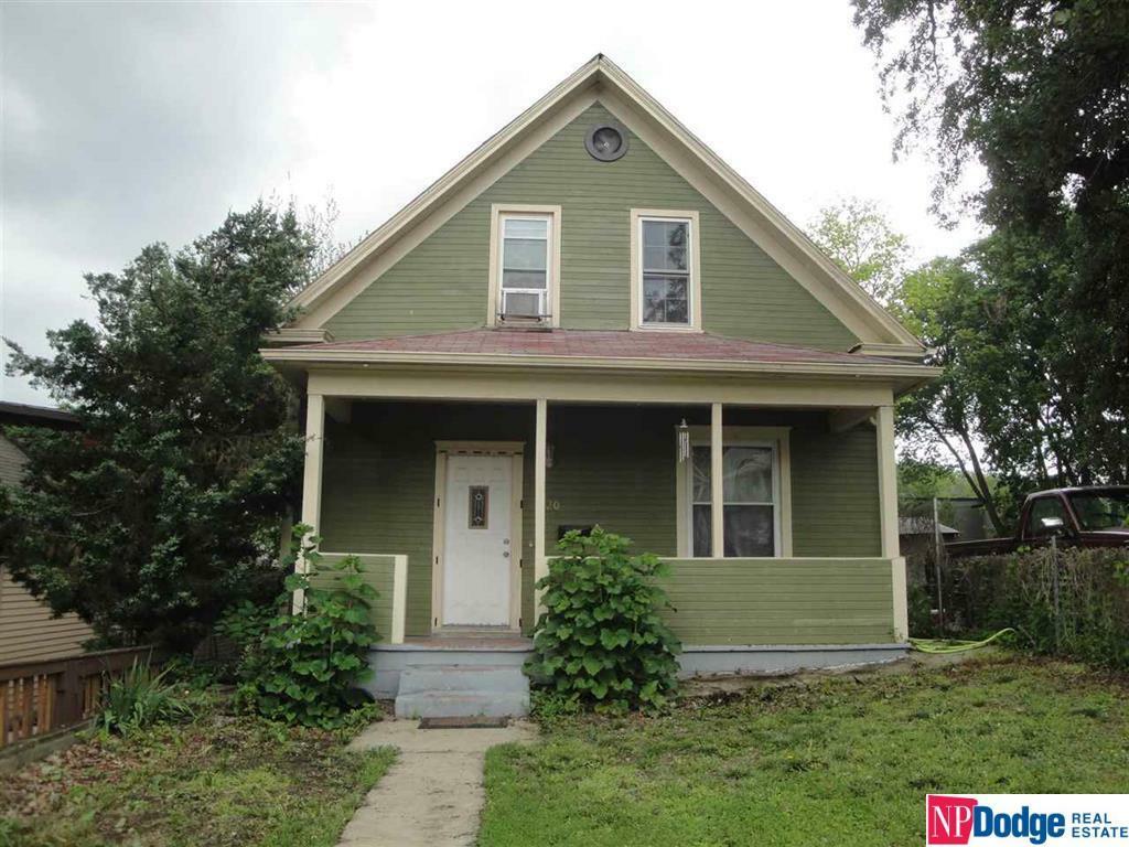 Property Photo: 1020 S 23rd Street NE 68108