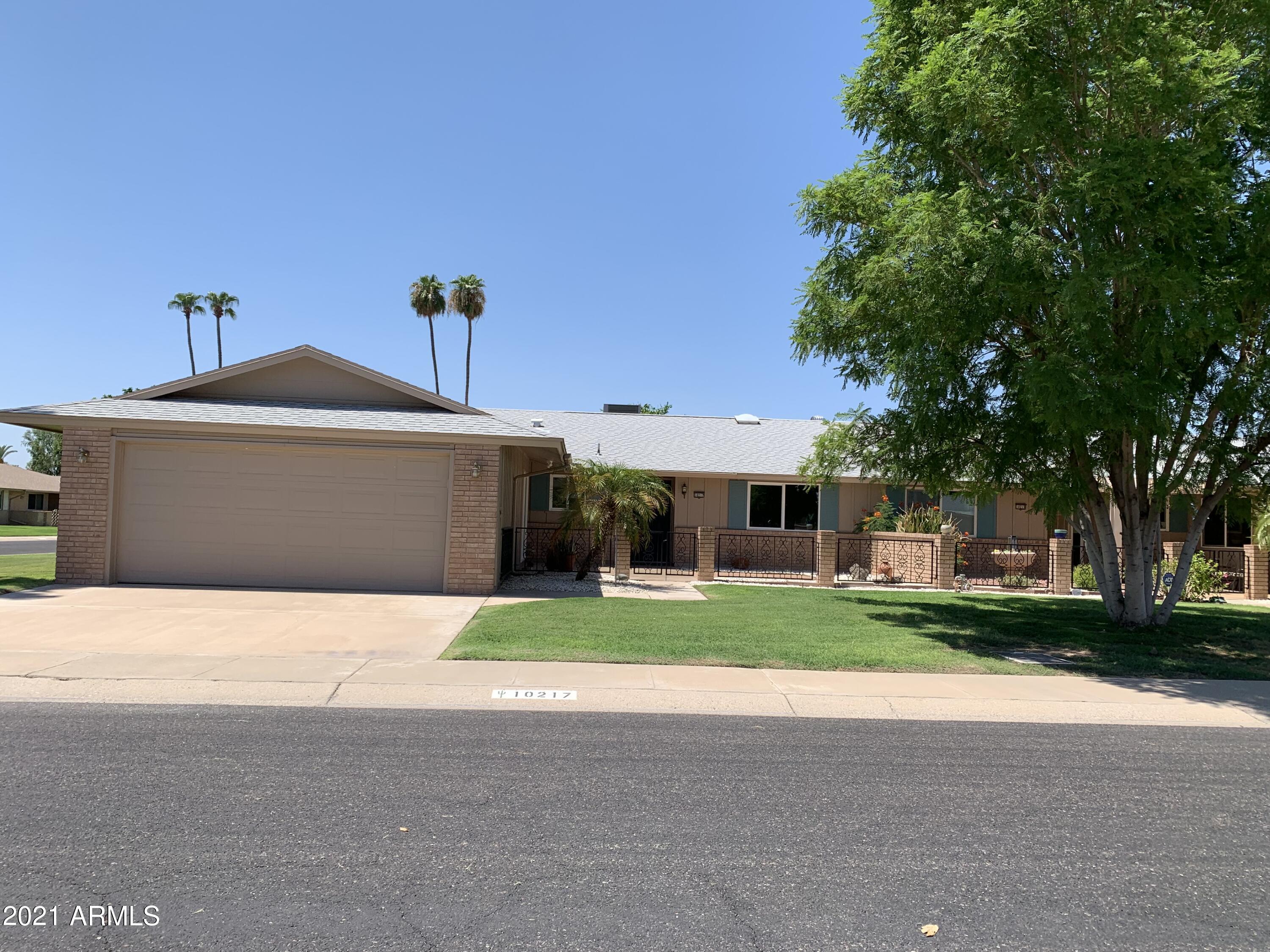 Property Photo: 10217 W Pineridge Drive AZ 85351