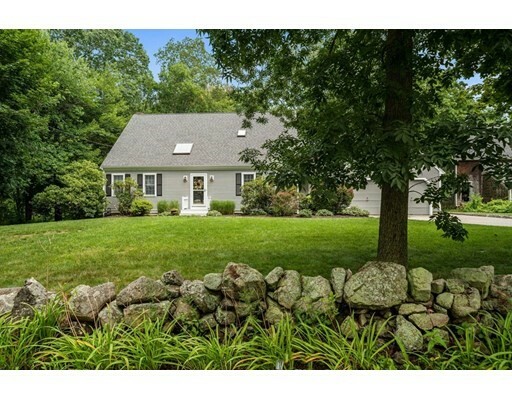 Property Photo:  109 Booth Hill Road  MA 02066 