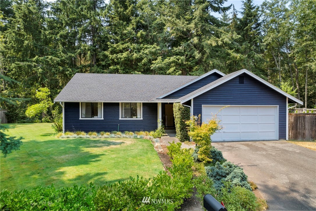 Property Photo:  11502 NW 17th Avenue Ct  WA 98332 