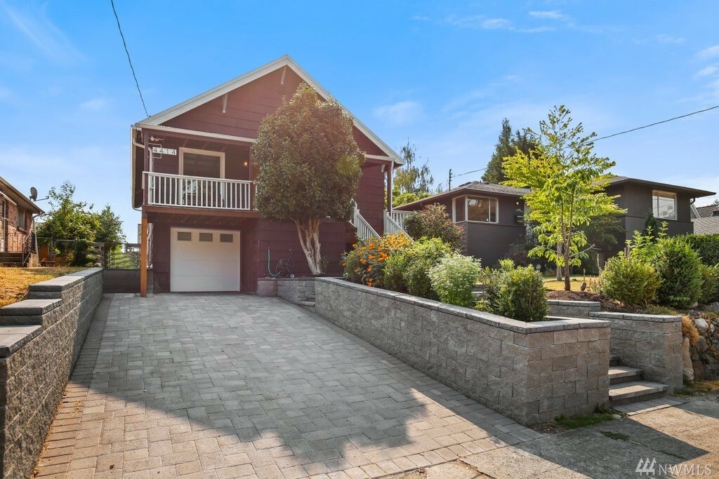 4414 50th Ave S  Seattle WA 98118 photo