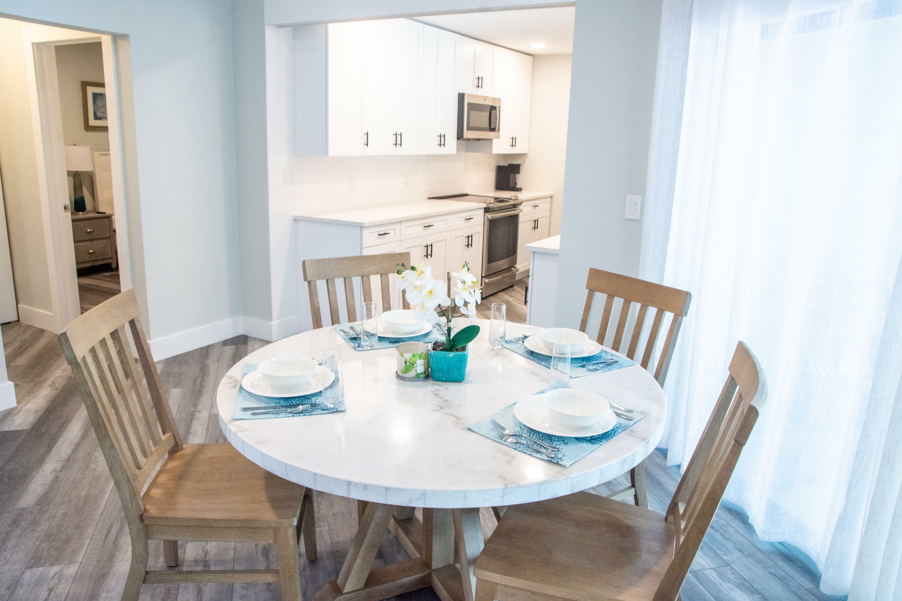 Property Photo: 1127 E Seminole Avenue 32C FL 33477