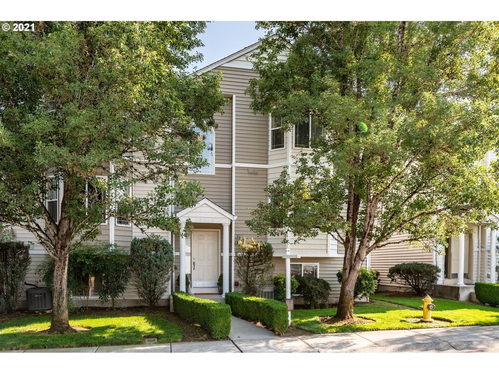 Property Photo:  16519 NE 20th St  WA 98684 