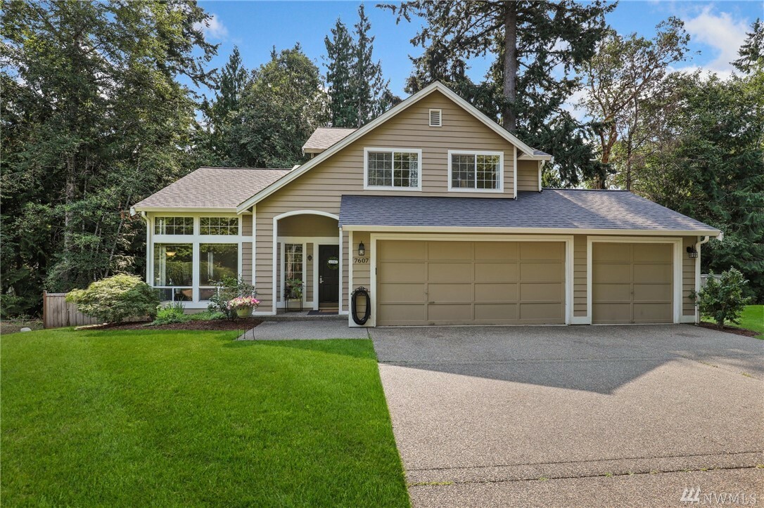 Property Photo:  7607 71st Ave NW  WA 98335 