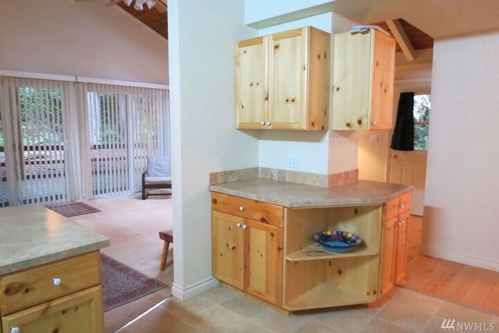 Property Photo: 156 E Barnacle Blvd WA 98584