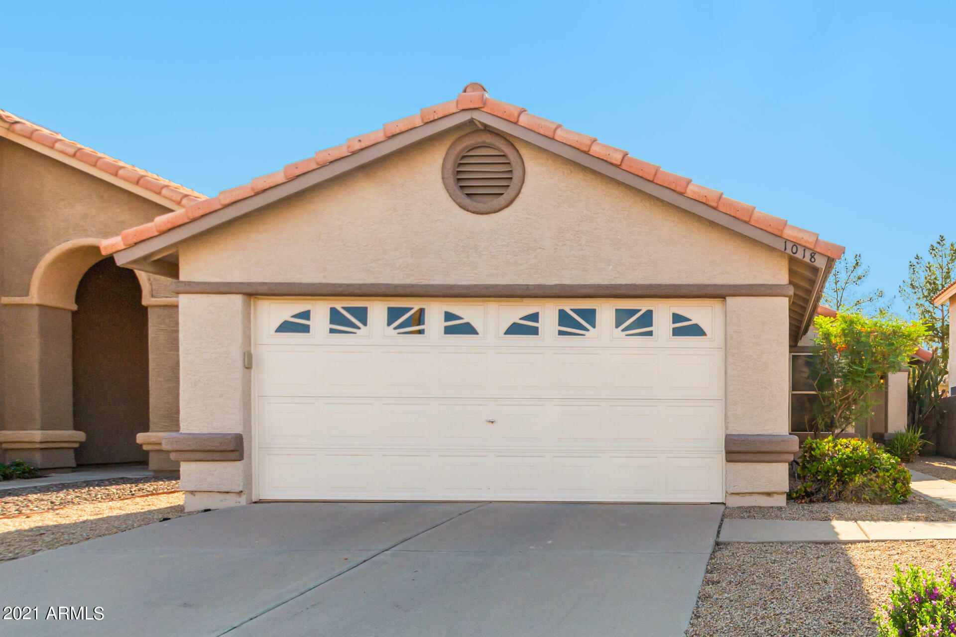 Property Photo: 1018 N Blackstone Drive AZ 85224