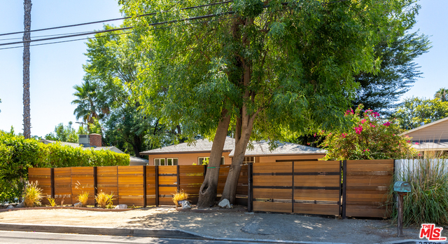 Property Photo:  22538   Burbank Blvd  CA 91367 