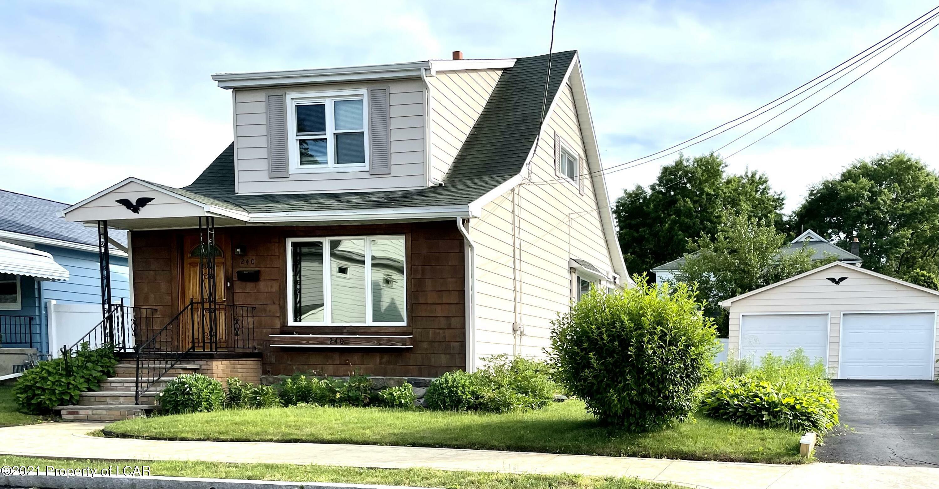 Property Photo:  240 New Elizabeth Street  PA 18702 