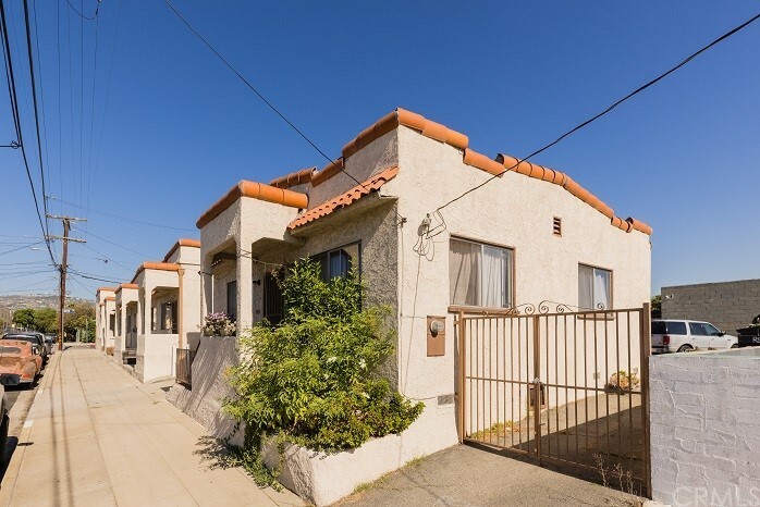 Property Photo: 428 W Oliver Street CA 90731