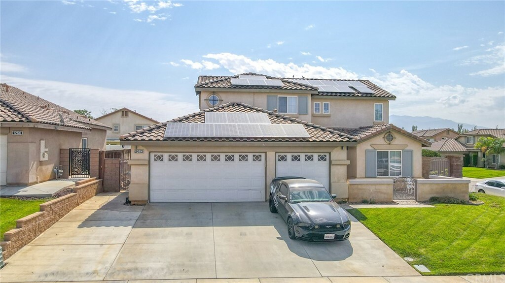 Property Photo:  1254 Wallflower Way  CA 92223 