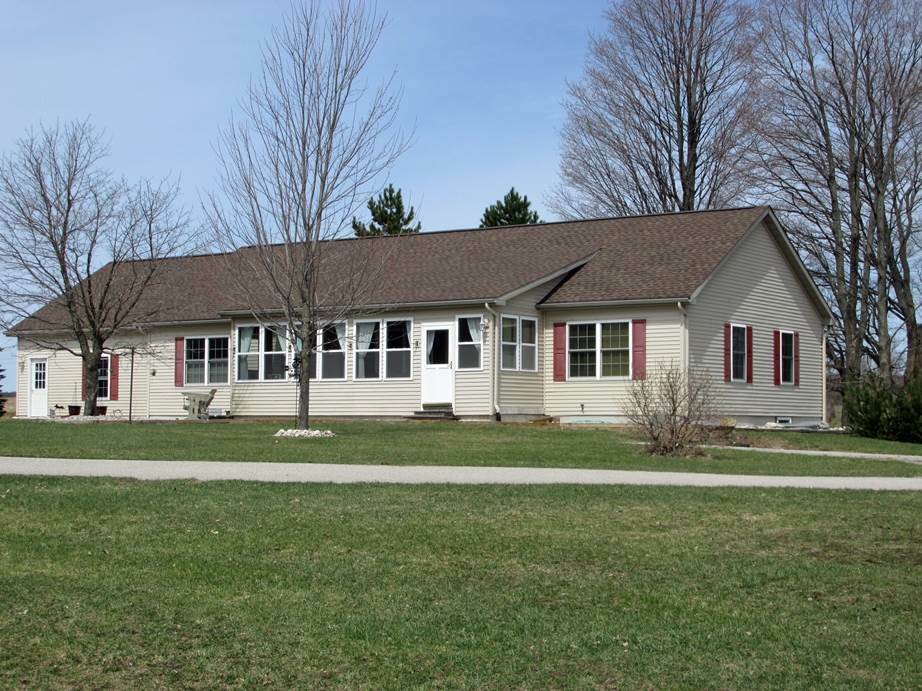 Property Photo: 3590 E Brutus MI 49706