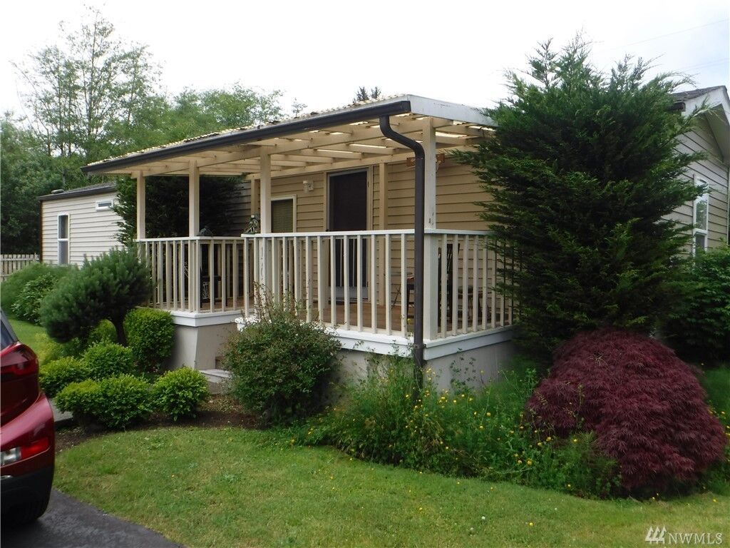 Property Photo:  1702 Broadway  WA 98550 