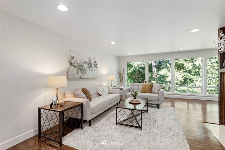 Property Photo: 4572 144th Avenue SE WA 98006