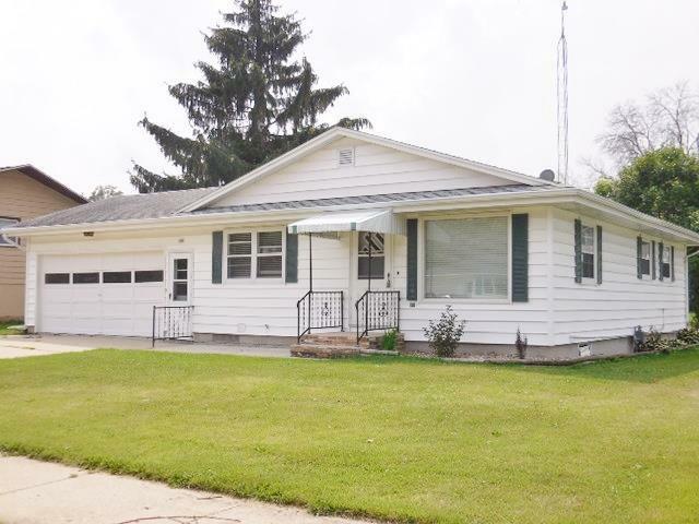 Property Photo:  410 Grant St  WI 53916 